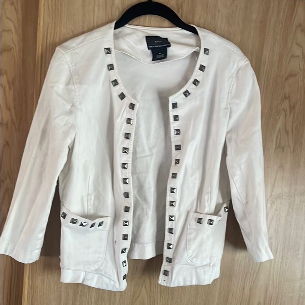 Vince Camuto White Blazer with Metallic Accents
